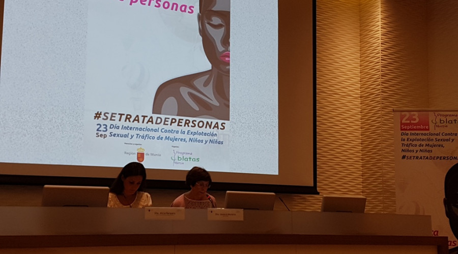 Una profesional de Azarbe amplía su formación sobre la problemática de la explotación sexual